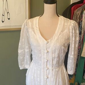 Beautifully feminine CAbi Midsummer dress